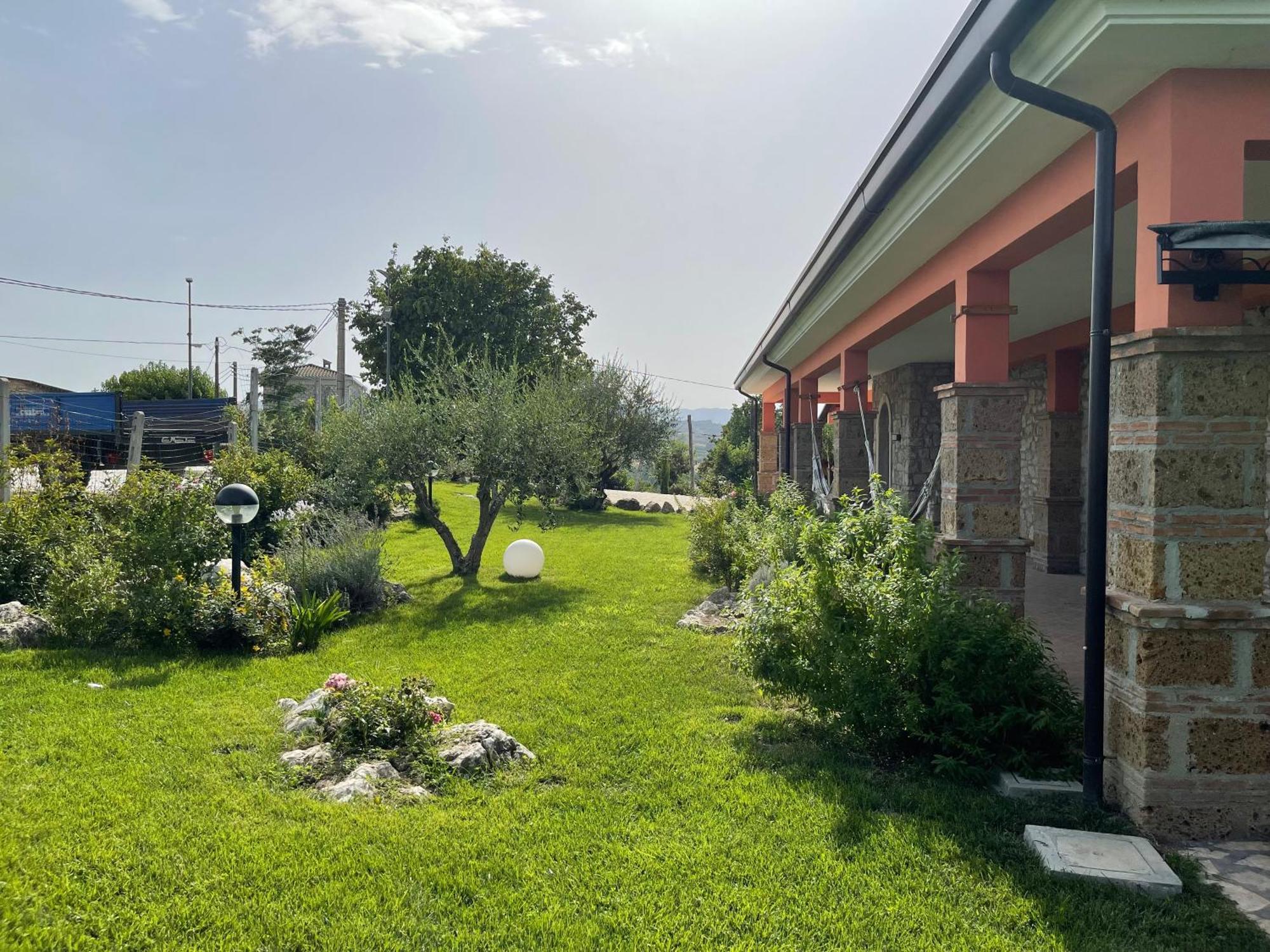 Azienda Agricola Ponterotto Mirabella Eclano Luaran gambar